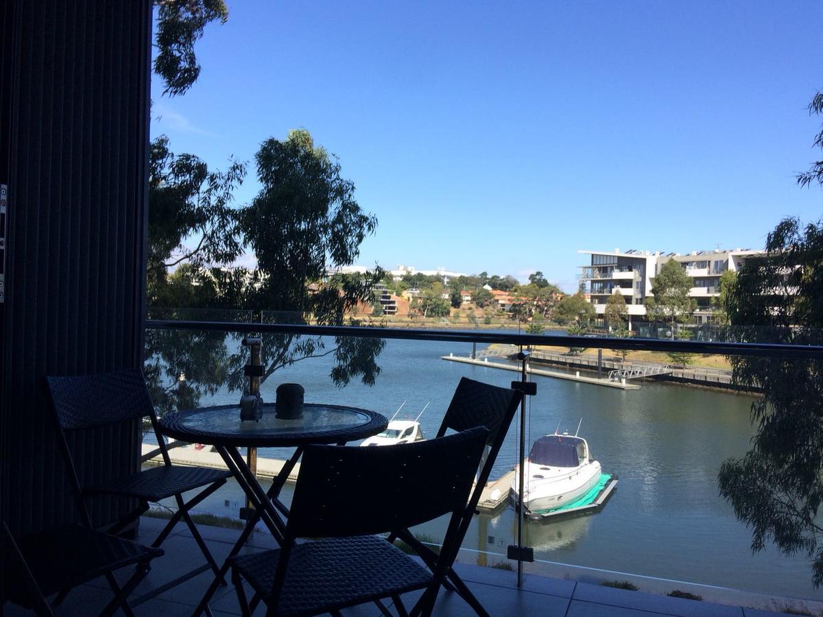 Marina View Apartment On The Maribyrnong River, Melbourne Exterior foto