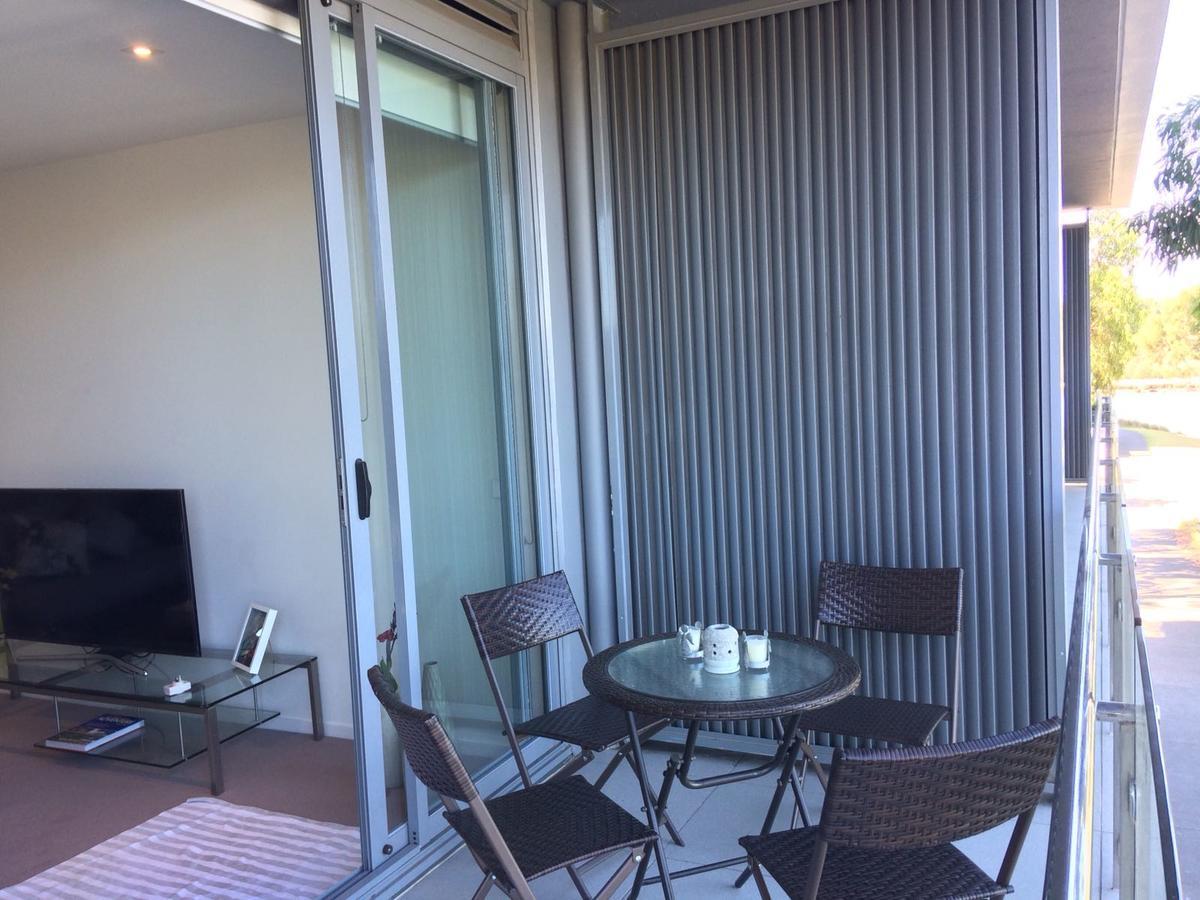 Marina View Apartment On The Maribyrnong River, Melbourne Exterior foto