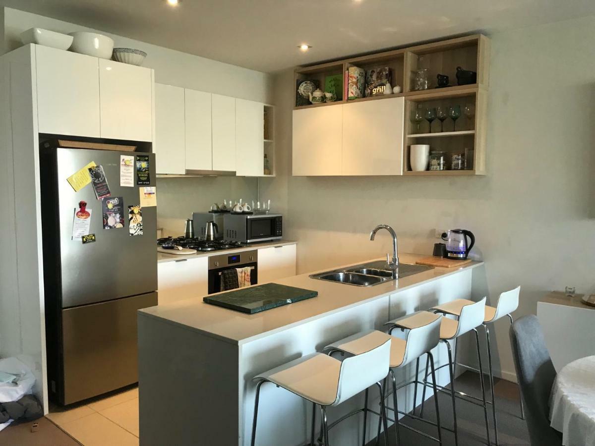 Marina View Apartment On The Maribyrnong River, Melbourne Exterior foto